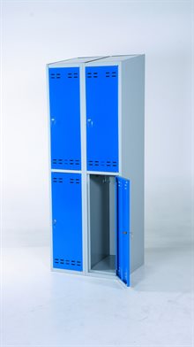 Klädskåp 4 dörrar SWED4