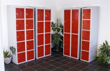 Klädskåp 2 dörrar SWED3