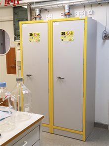 Kemikalieskåp 30 minuter F30-KEM4