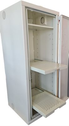 Datorskåp med ventilation och eluttag SSK160F-BEG