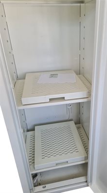 Datorskåp med ventilation och eluttag SSK160F-BEG