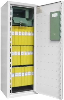 Brandisolerat säkerhetsskåp med både låsbart bankfack och utdragbar låda. EU1600 L300 rymligt skåp med plats för 30 pärmar. 3 flyttbara hyllor.